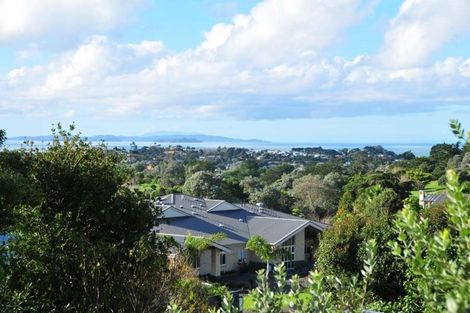 Photo of property in 40 Whangaparaoa Road, Red Beach, 0932