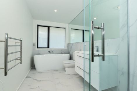 Photo of property in 6 Inuwai Street, Glenview, Hamilton, 3206