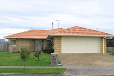 Photo of property in 11 Waiwherowhero Drive, St Andrews, Hamilton, 3200