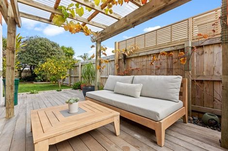 Photo of property in 29a Doment Crescent, Orewa, 0931