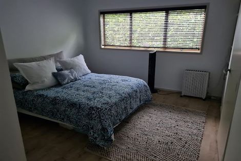 Photo of property in 18 Mappin Place, Chatswood, Auckland, 0626