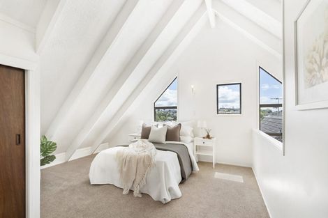 Photo of property in 1/49 Park Rise, Campbells Bay, Auckland, 0630