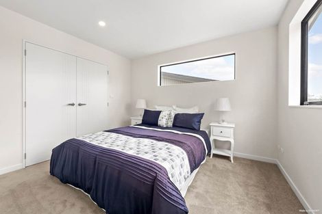 Photo of property in 37c Kingdale Road, Henderson, Auckland, 0610