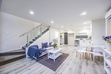 Photo of property in 4/6 Vine Street, Mangere East, Auckland, 2024