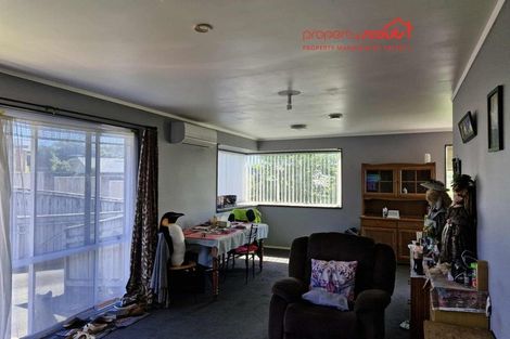 Photo of property in 9 Fantome Place, Whalers Gate, New Plymouth, 4310