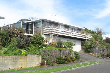 Photo of property in 9 Fairfax Terrace, Frankleigh Park, New Plymouth, 4310