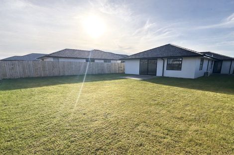 Photo of property in 18 Pitcaithly Street, Halswell, Christchurch, 8025