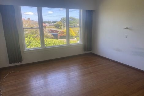 Photo of property in 43 Pohutukawa Place, Bell Block, New Plymouth, 4312