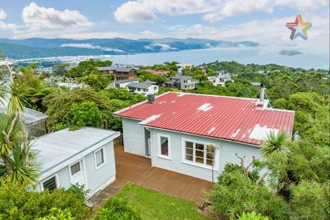 Photo of property in 12 Titiro Moana Road, Korokoro, Lower Hutt, 5012