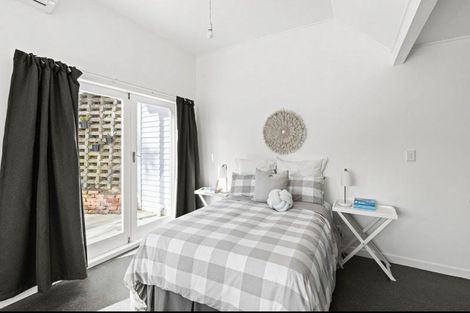 Photo of property in 20 Shakespeare Road, Bastia Hill, Whanganui, 4500