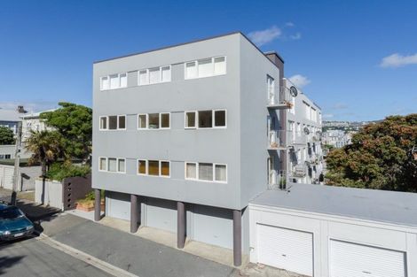 Photo of property in 82 Majoribanks Street, Mount Victoria, Wellington, 6011