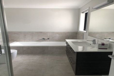 Photo of property in 70 Pakanga Grove, Pyes Pa, Tauranga, 3112