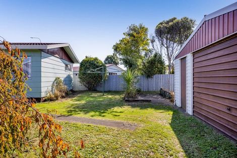 Photo of property in 198 Waihi Road, Hawera, 4610