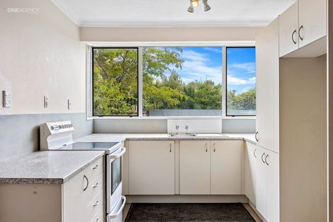 Photo of property in 2/11 Momorangi Crescent, Redwood, Christchurch, 8051