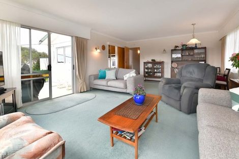 Photo of property in 18 Cedar Terrace, Stanmore Bay, Whangaparaoa, 0932