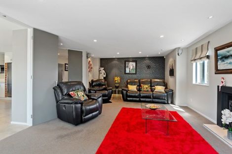 Photo of property in 18 Marble Wood Drive, Papanui, Christchurch, 8053