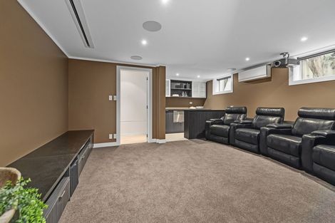 Photo of property in 76 Churchill Road, Murrays Bay, Auckland, 0630