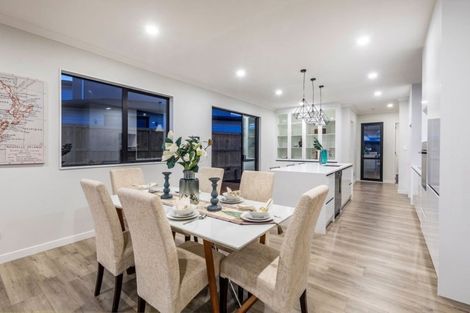 Photo of property in 5 Johns Creek Crescent, Silverdale, 0932