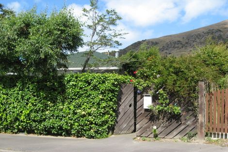 Photo of property in 1/12 Finnsarby Place, Sumner, Christchurch, 8081