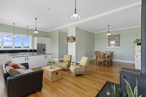 Photo of property in 79 Lincoln Road East, Everett Park, Inglewood, 4389