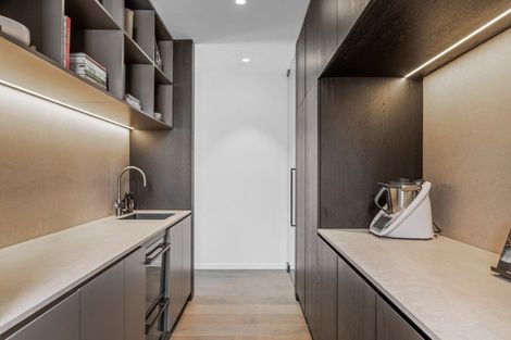 Photo of property in 15 Hackett Road, Jacks Point, Queenstown, 9371