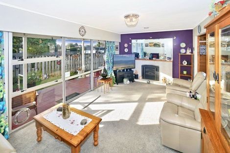 Photo of property in 11 Valley Road, Te Puke, 3119