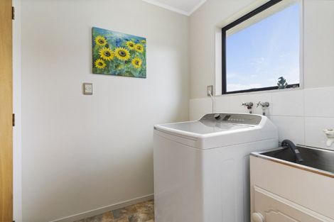 Photo of property in 118 Charleston Avenue, Whangamata, 3620