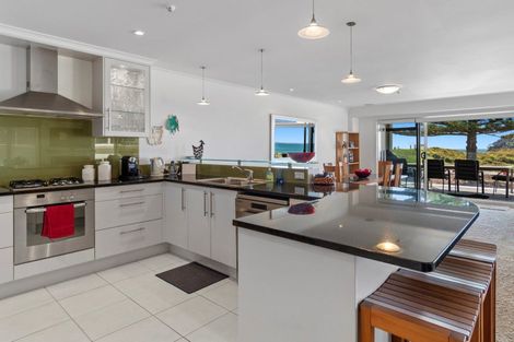 Photo of property in 3/45 Marine Parade, Mount Maunganui, 3116