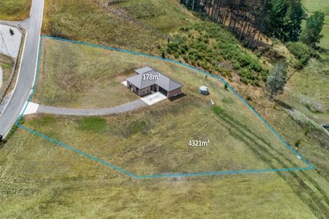 Photo of property in 12 Peet Row, Pokeno, 2471