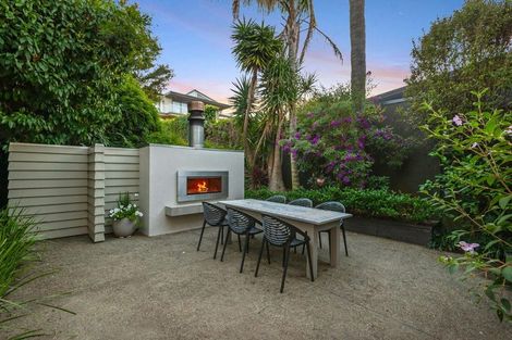 Photo of property in 1/56 Castor Bay Road, Castor Bay, Auckland, 0620