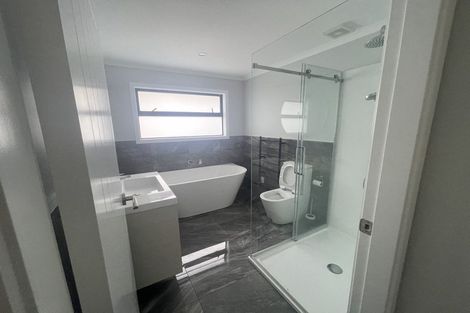 Photo of property in 22 Kerrigan Crescent, Wallaceville, Upper Hutt, 5018