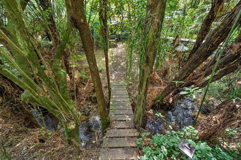 Photo of property in 21 Elmslie Road, Pinehaven, Upper Hutt, 5019