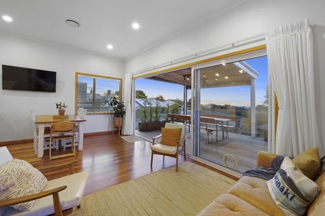 Photo of property in 18 Dorset Avenue, Westown, New Plymouth, 4310