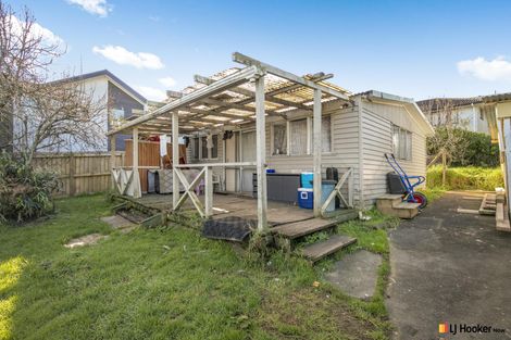 Photo of property in 88 Vodanovich Road, Te Atatu South, Auckland, 0610
