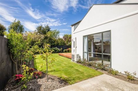 Photo of property in 2/24 Withells Road, Avonhead, Christchurch, 8042