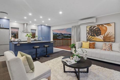 Photo of property in 7b Glenvar Road, Torbay, Auckland, 0630