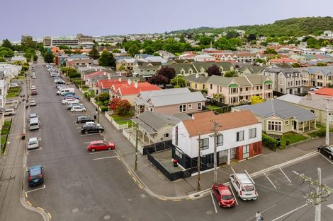 Photo of property in 47 Howe Street, North Dunedin, Dunedin, 9016