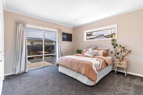 Photo of property in 14 Prince Street, Winton, 9720