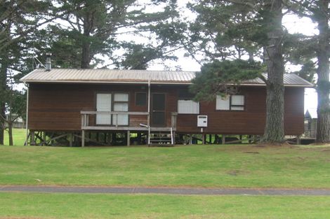 Photo of property in 203 Waimaire Avenue, Matarangi, Whitianga, 3592