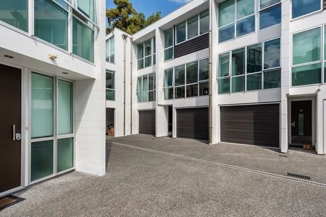 Photo of property in 4/1 Riro Street, Hamilton East, Hamilton, 3216