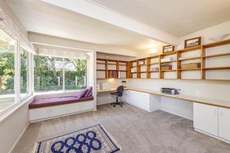 Photo of property in 40 Crewe Crescent, Hokowhitu, Palmerston North, 4410