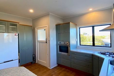 Photo of property in 2 Williams Crescent, Maketu, Te Puke, 3189