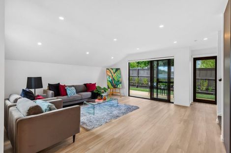 Photo of property in 4/13 Fairdale Place, Birkdale, Auckland, 0626