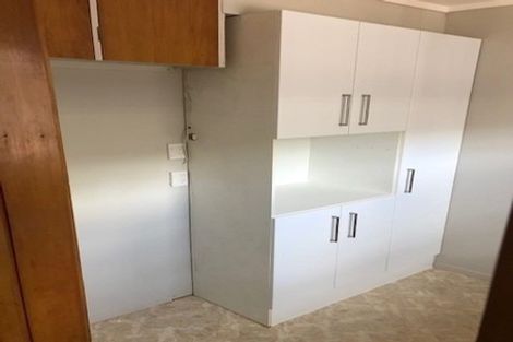 Photo of property in 2/51 Landscape Road, Papatoetoe, Auckland, 2025