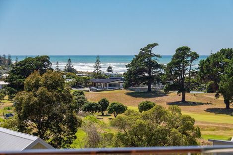 Photo of property in 5 Tama Road, Riversdale Beach, Masterton, 5872