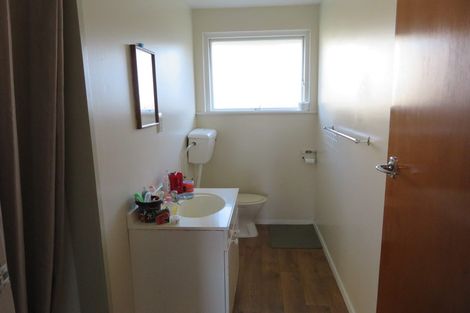 Photo of property in 108 Middlepark Road, Sockburn, Christchurch, 8042