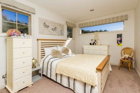 Photo of property in 121 Wade River Road, Stanmore Bay, Whangaparaoa, 0932