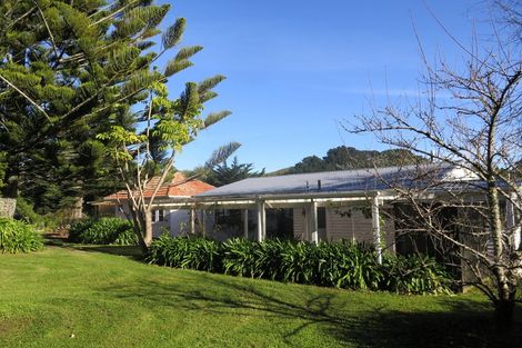 Photo of property in 106 Valley Road, Paraparaumu, 5032
