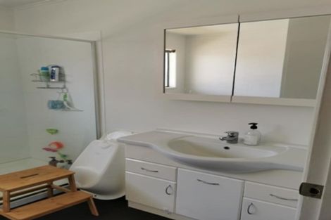 Photo of property in 5 Okataina Street, Pakuranga Heights, Auckland, 2010