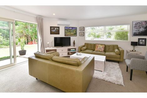 Photo of property in 23 Annalise Place, Orewa, 0931